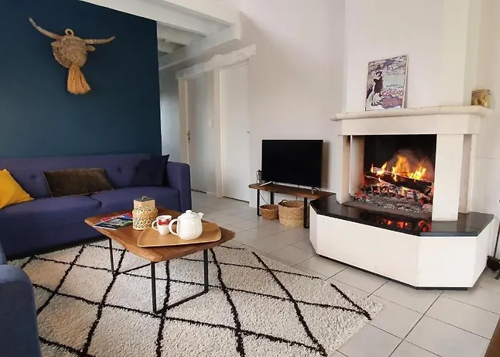 Semesterbostad Lamothe *